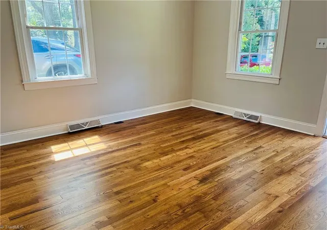 4th image of 3351 Emory Dr, Winston Salem, NC 27103 | MLS# 1225525