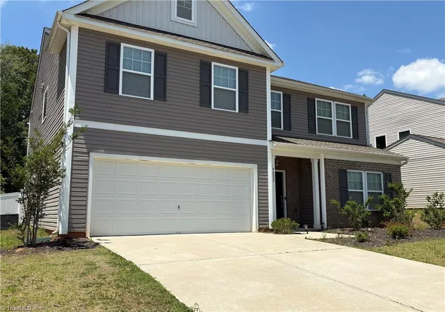Homes for sale in Pfafftown, NC | 4622 Wesmar Ct, Pfafftown, NC 27040 | MLS# 1226124