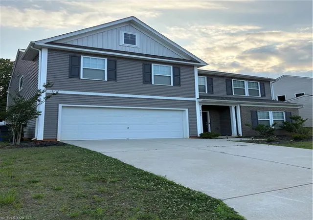 Homes for sale in Pfafftown, NC | 4622 Wesmar Ct, Pfafftown, NC 27040 | MLS# 1226124