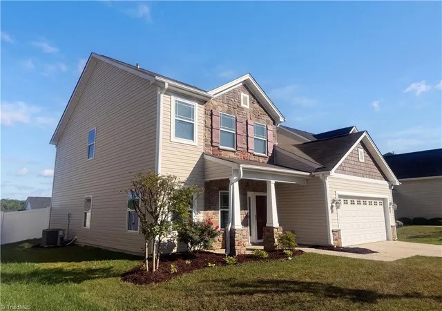 Homes for sale in Whitsett, NC | 728 Breeders Cup Dr, Whitsett, NC 27377 | MLS# 1220032