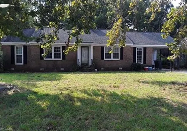 Photo 1 of Single family home for sale at 504 Oak Forest Rd, Goldsboro, NC 27534 | MLS# 1231712 | Listing updated on 2026-10-05