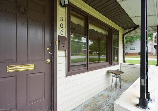 Photo 4 of Single family home for sale at 500 Clover Dr, High Point, NC 27262 | MLS# 1229015 | Listing updated on 2026-07-27