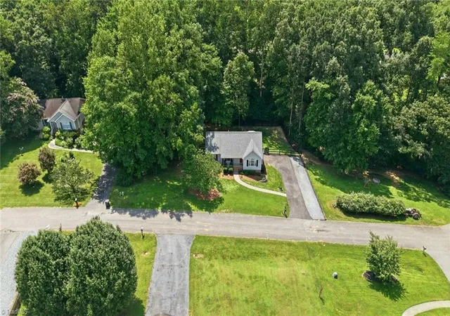 5th image of 1035 Trinity Pl Rd, Tobaccoville, NC 27050 | MLS# 1230927