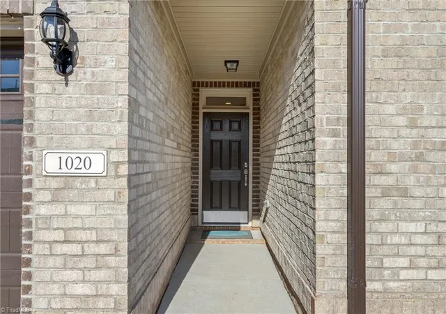 4th image of 1053 Beechcraft Dr, Mebane, NC 27302 | MLS# 1174560