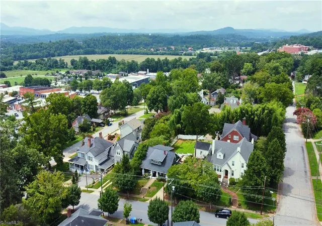 Photo 4 of Single family home for sale at 507 9th Street, North Wilkesboro, NC 28659 | MLS# 1228575 | Listing updated on 2026-07-26