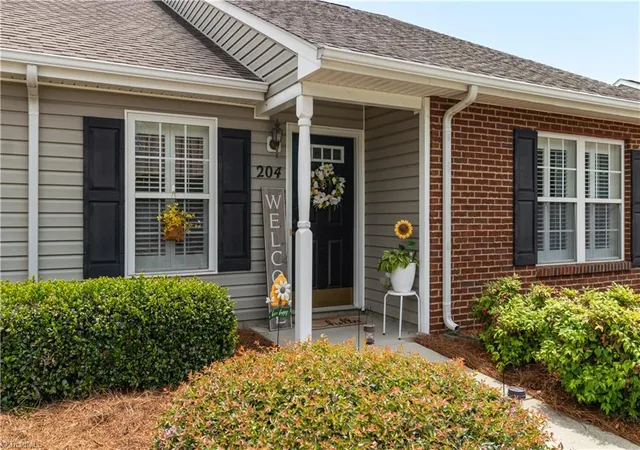 Homes for sale in Thomasville, NC | 204 Carrington Ln, Thomasville, NC 27360 | MLS# 1224299