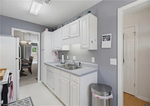 Homes for sale in Thomasville, NC | 204 Carrington Ln, Thomasville, NC 27360 | MLS# 1224299