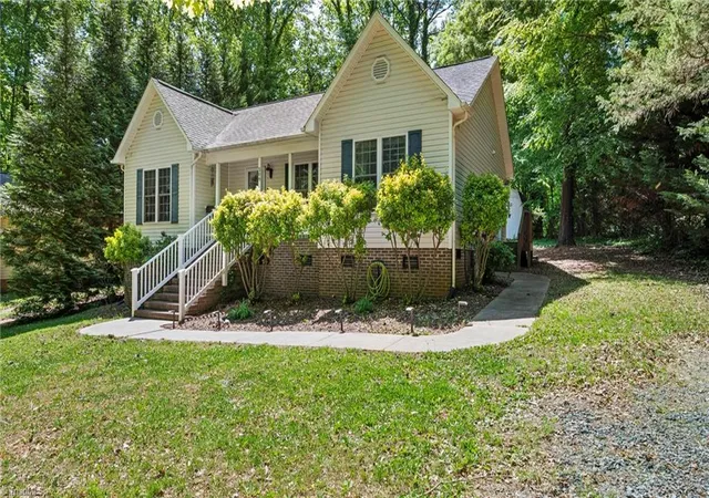 Homes for sale in Randleman, NC | 208 E Brown St, Randleman, NC 27317 | MLS# 1217545