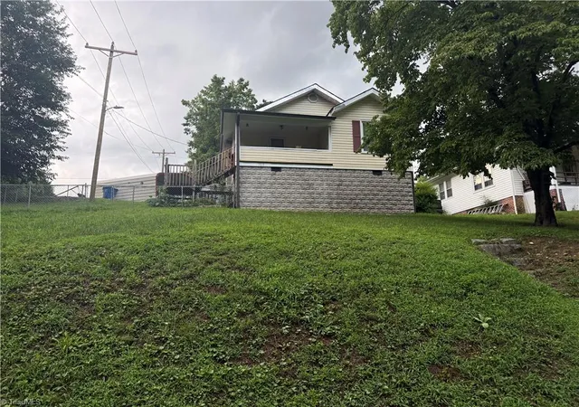 1st image of 409 E Oak St, Mount Airy, NC 27030 | MLS# 1228165