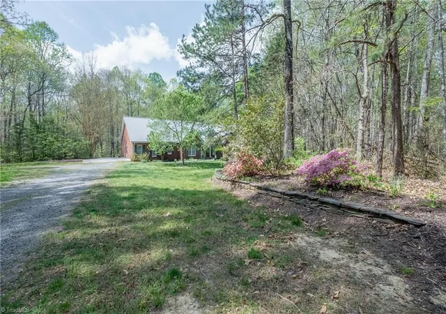 4th image of 3227 N Us Hwy 601, Mocksville, NC 27028 | MLS# 1215876