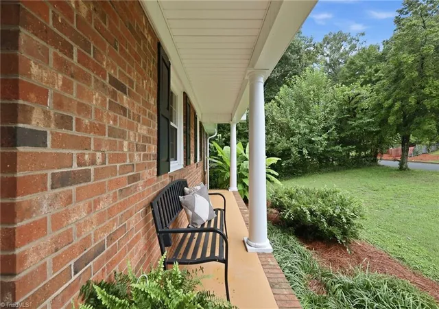 2nd image of 2772 Edinberg Dr, Winston Salem, NC 27103 | MLS# 1233154