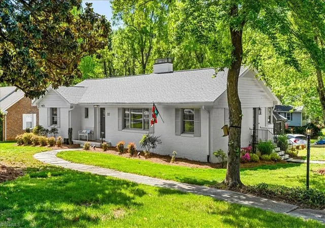 4th image of 3707 W Friendly Ave, Greensboro, NC 27410 | MLS# 1216030