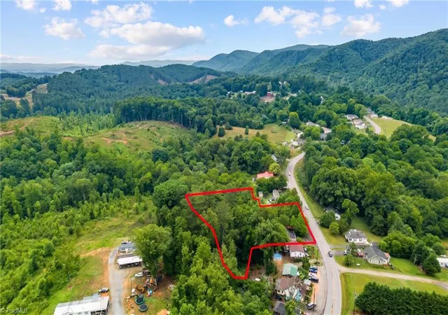 Homes for sale in Wilkesboro, NC | 721 Boone Trl, Wilkesboro, NC 28659 | MLS# 1224297
