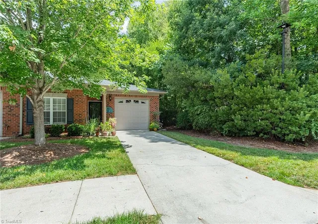 Photo 3 of Sale Pending at 205 Chickadee Dr, Lexington, NC 27292 | MLS# 1227267 | Listing updated on 2026-08-11
