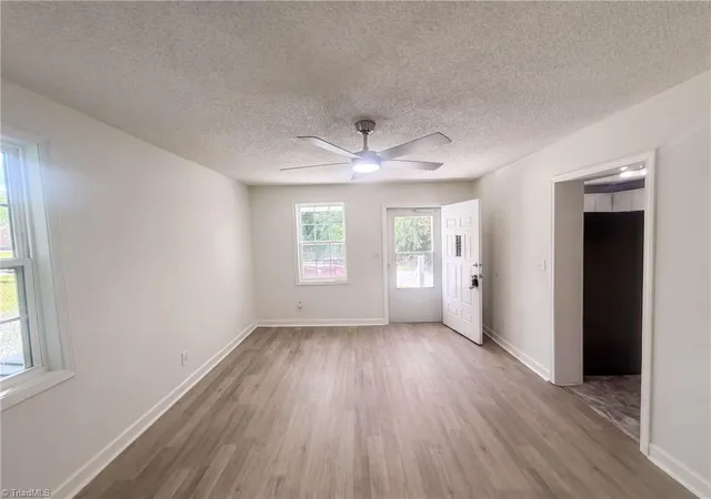 3rd image of 115 Roosevelt St, Eden, NC 27288 | MLS# 1232974