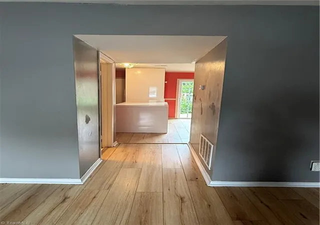 4th image of 5715 Bramblegate Rd #F, Greensboro, NC 27409 | MLS# 1230589