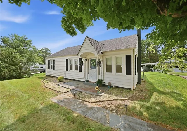Photo 1 of Single family home for sale at 144 Decatur Ave, Elkin, NC 28621 | MLS# 1230955 | Listing updated on 2026-08-31