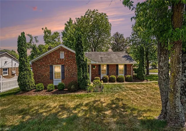 Photo 3 of Single family home for sale at 1805 W Vandalia Rd, Greensboro, NC 27406 | MLS# 1223956 | Listing updated on 2026-08-12