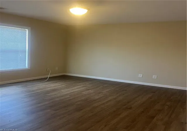 Photo 3 of Sale Pending at 405 Pinefield Pl, Thomasville, NC 27360 | MLS# 1216181 | Listing updated on 2026-09-22