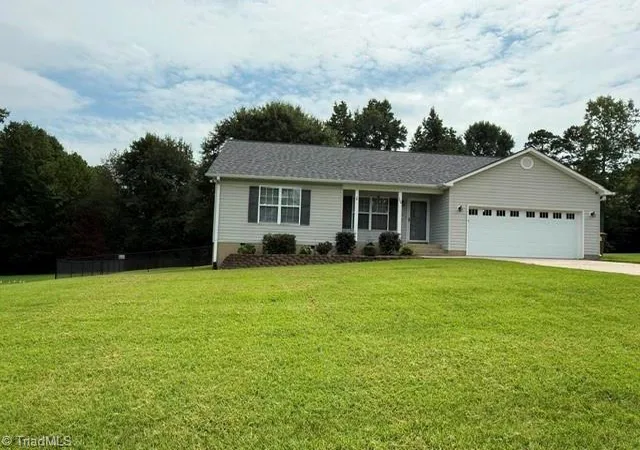 24th image of 194 Briarcreek Dr, Winston Salem, NC 27107 | MLS# 1233062