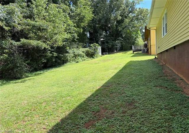 Photo 16 of Single family home for sale at 308 K St, North Wilkesboro, NC 28659 | MLS# 1229830 | Listing updated on 2026-08-27