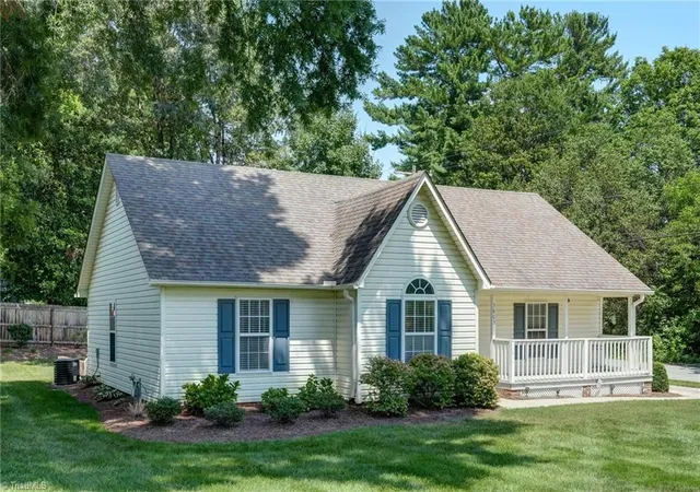 1st image of 3803 Wayne Ave, Winston Salem, NC 27104 | MLS# 1231190