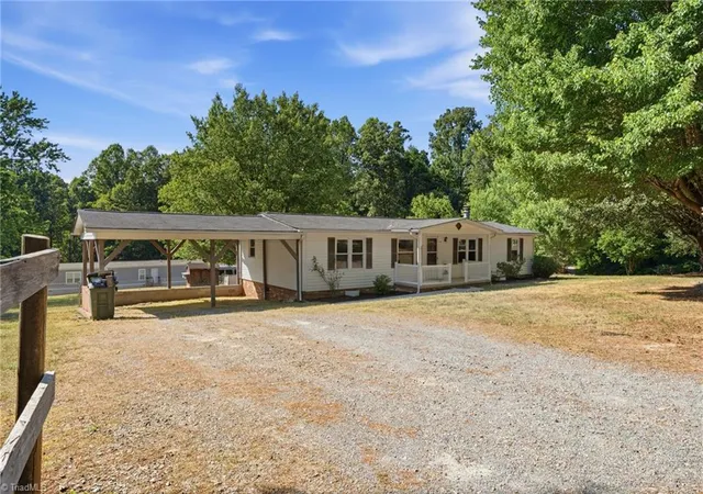 Homes for sale in Walnut Cove, NC | 1145 Spencer Orchard Rd, Walnut Cove, NC 27052 | MLS# 1220561