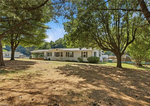 Homes for sale in Walnut Cove, NC | 1145 Spencer Orchard Rd, Walnut Cove, NC 27052 | MLS# 1220561