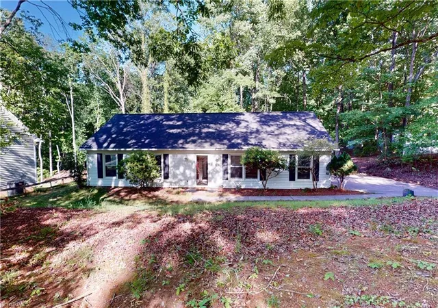 2nd image of 5308 Westrock Dr, Pfafftown, NC 27040 | MLS# 1229045