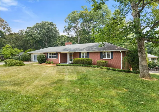 2nd image of 701 Longbow Rd, Winston Salem, NC 27104 | MLS# 1224390