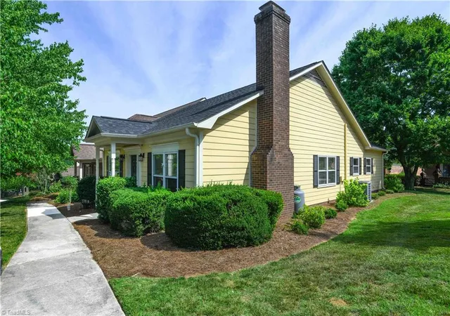 Photo 2 of Sale Pending at 3718 Sawgrass Rd, Greensboro, NC 27410 | MLS# 1227790 | Listing updated on 2026-09-19