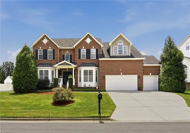 Photo 2 of Single family home for sale at 5012 Weatherstone Dr, Greensboro, NC 27406 | MLS# 1231230 | Listing updated on 2026-09-15