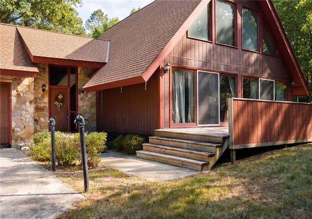 Photo 3 of Single family home for sale at 812 Nc Hwy 62 W, Greensboro, NC 27406 | MLS# 1225175 | Listing updated on 2026-06-25