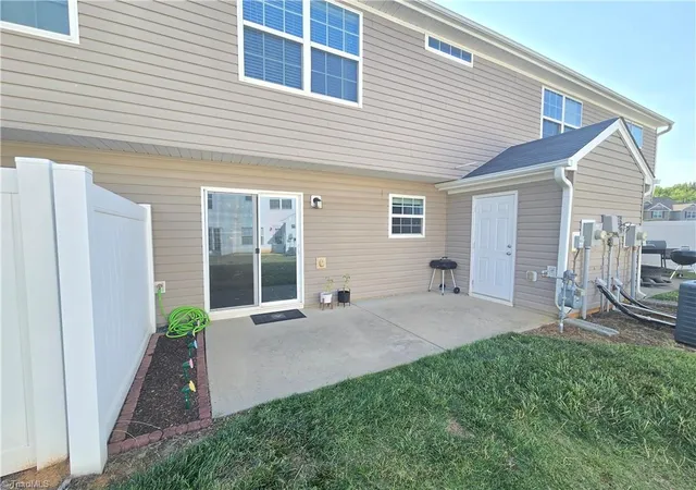 Homes for sale in Whitsett, NC | 7369 Garett Park Dr, Whitsett, NC 27377 | MLS# 1226578