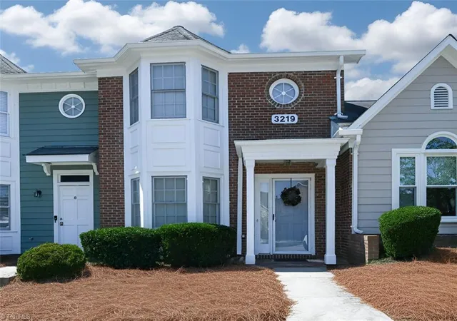 4th image of 3219 Cypress Park Rd #C, Greensboro, NC 27407 | MLS# 1229845