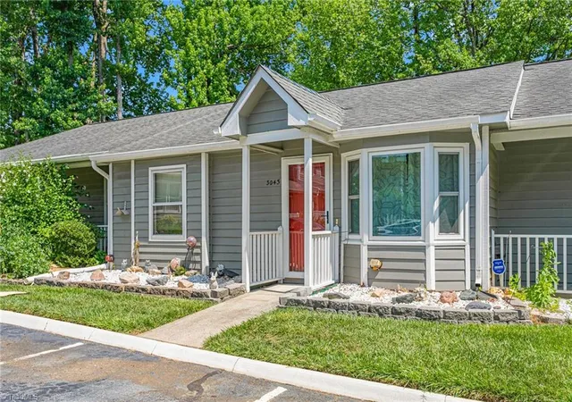 3rd image of 3043 Windchase Ct, High Point, NC 27265 | MLS# 1225793