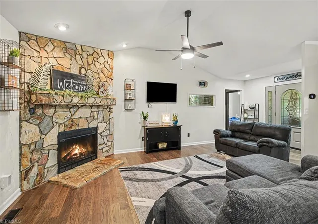 5th image of 118 E Chinaberry Ct, Mocksville, NC 27028 | MLS# 1221789