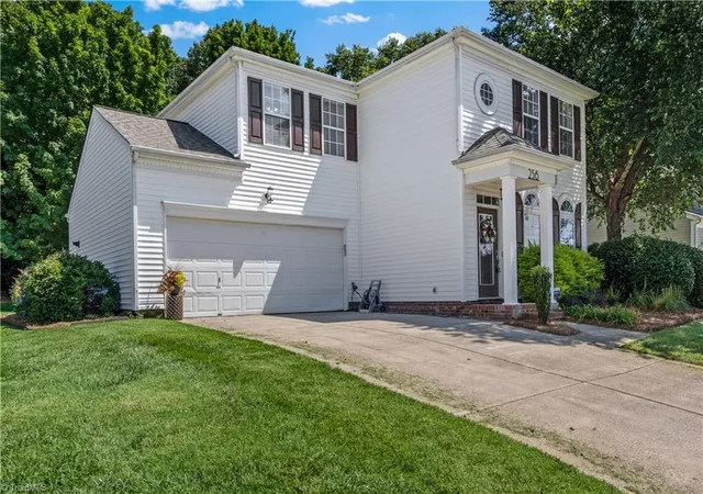 Photo 2 of Single family home for sale at 256 Brooks Landing Dr, Winston Salem, NC 27106 | MLS# 1230562 | Listing updated on 2026-10-28