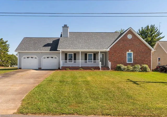 Photo 1 of Sale Pending at 305 Lorraine Dr, Winston Salem, NC 27107 | MLS# 1238944 | Listing updated on 2026-10-20