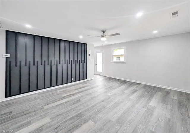 Photo 3 of Single family home for sale at 1614 Willow Rd, Greensboro, NC 27401 | MLS# 1230020 | Listing updated on 2026-09-03
