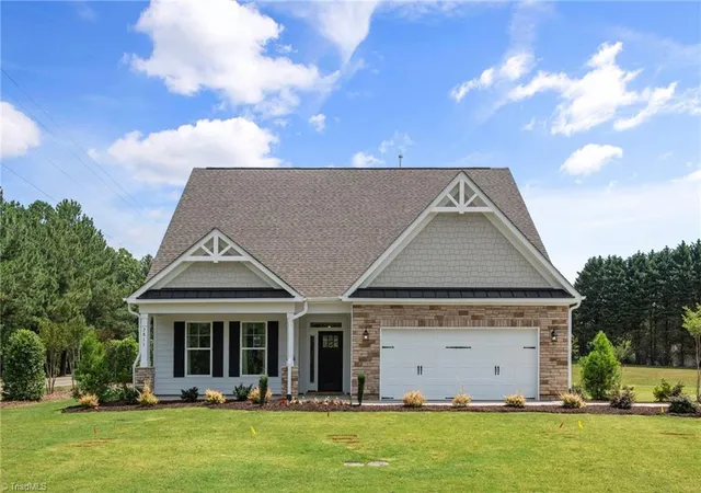 Photo 1 of Single family home for sale at 7811 Fairview Garden Trl, Clemmons, NC 27012 | MLS# 1234039 | Listing updated on 2026-09-01