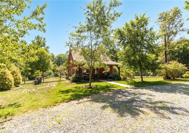 Photo 3 of Single family home for sale at 2108 Glenside Dr, Greensboro, NC 27405 | MLS# 1230699 | Listing updated on 2026-10-04