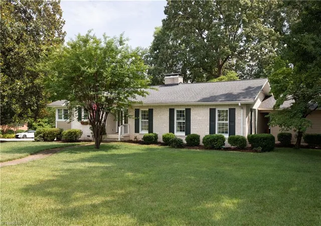 Homes for sale in Lexington, NC | 612 Hilltop Dr, Lexington, NC 27292 | MLS# 1225775