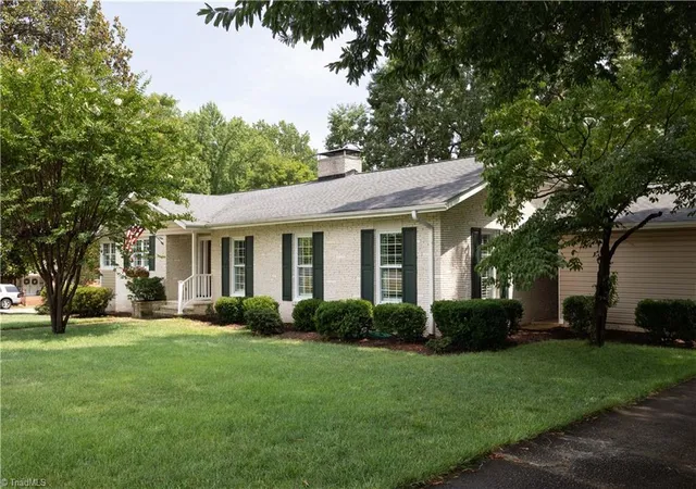Homes for sale in Lexington, NC | 612 Hilltop Dr, Lexington, NC 27292 | MLS# 1225775