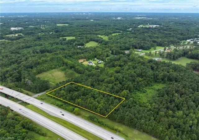 5th image of 2533 Nelson Farm Rd, Greensboro, NC 27406 | MLS# 1191633