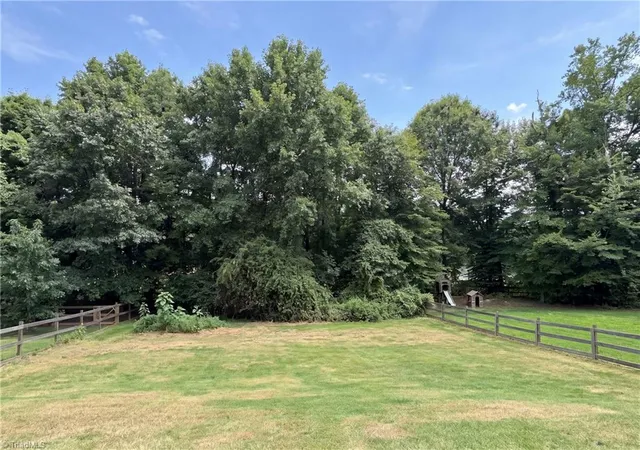 23rd image of 5474 Alamo Dr, Winston Salem, NC 27104 | MLS# 1231130