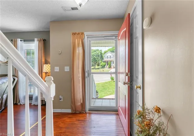 Photo 3 of Single family home for sale at 1315 Camden Pl Ct, Winston Salem, NC 27103 | MLS# 1229194 | Listing updated on 2026-09-22