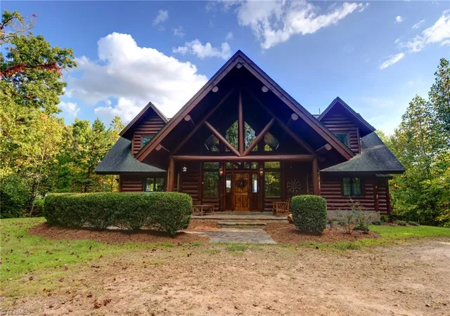 Photo 2 of Single family home for sale at 408 Echo High Rd, Franklin, NC 28734 | MLS# 1233784 | Listing updated on 2026-08-28
