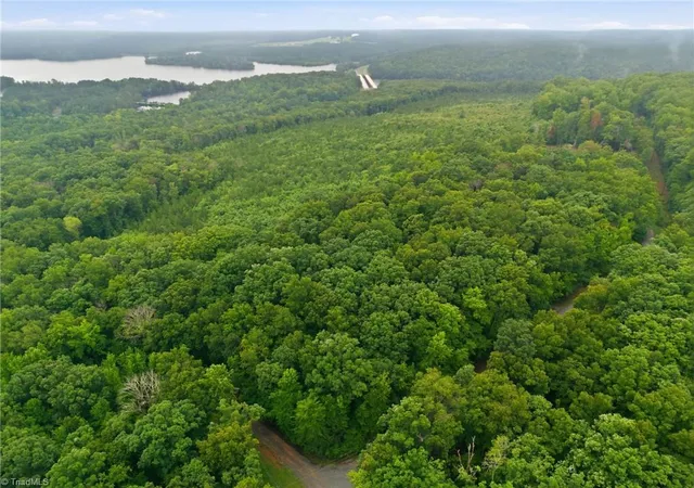 4th image of 171 Seminole Trl, New London, NC 28127 | MLS# 1228867