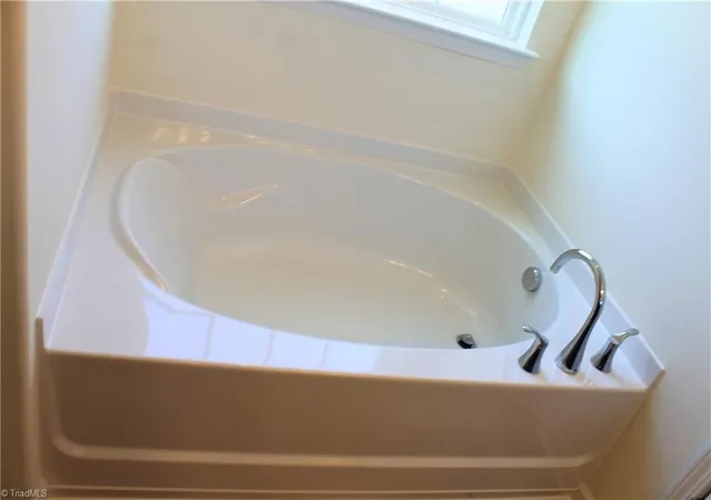 10th image of 3515 Wilcox Ct, Greensboro, NC 27405 | MLS# 1193106